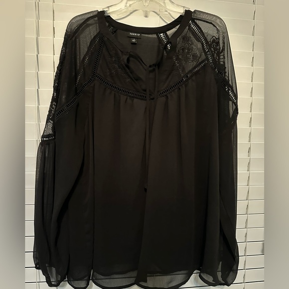 Torrid Crinkle Chiffon Embroidered Peasant Top - Picture 9 of 11